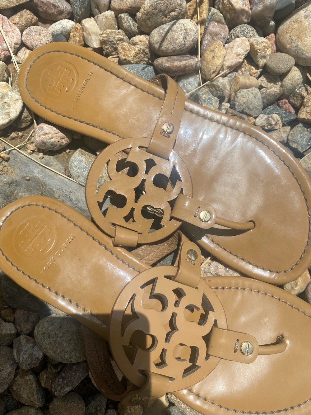 Tory Burch Tan Leather Logo Thong Sandals - Picture 3 of 8